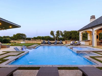 Custom Outdoor Pool Design