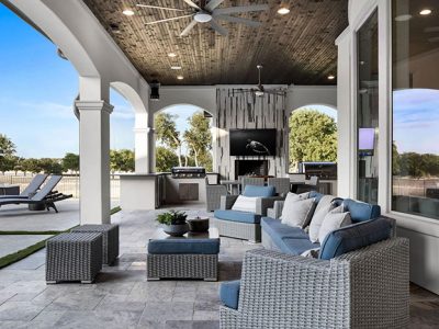 Luxurious Outdoor Living Space