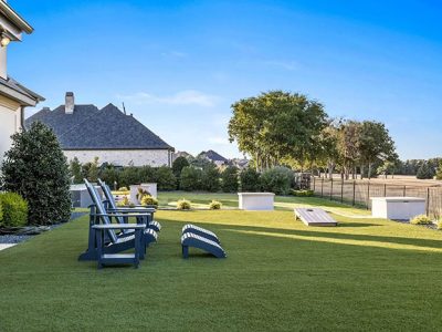 Modern Home Backyard Design